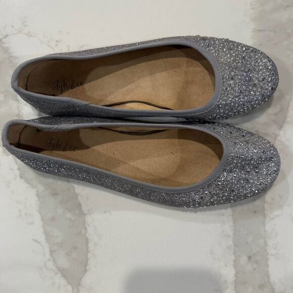Style & Co Round Toe Silver Glittery Ballet Flat Shoes Women’s Size 8 Rhinestone - Picture 7 of 8